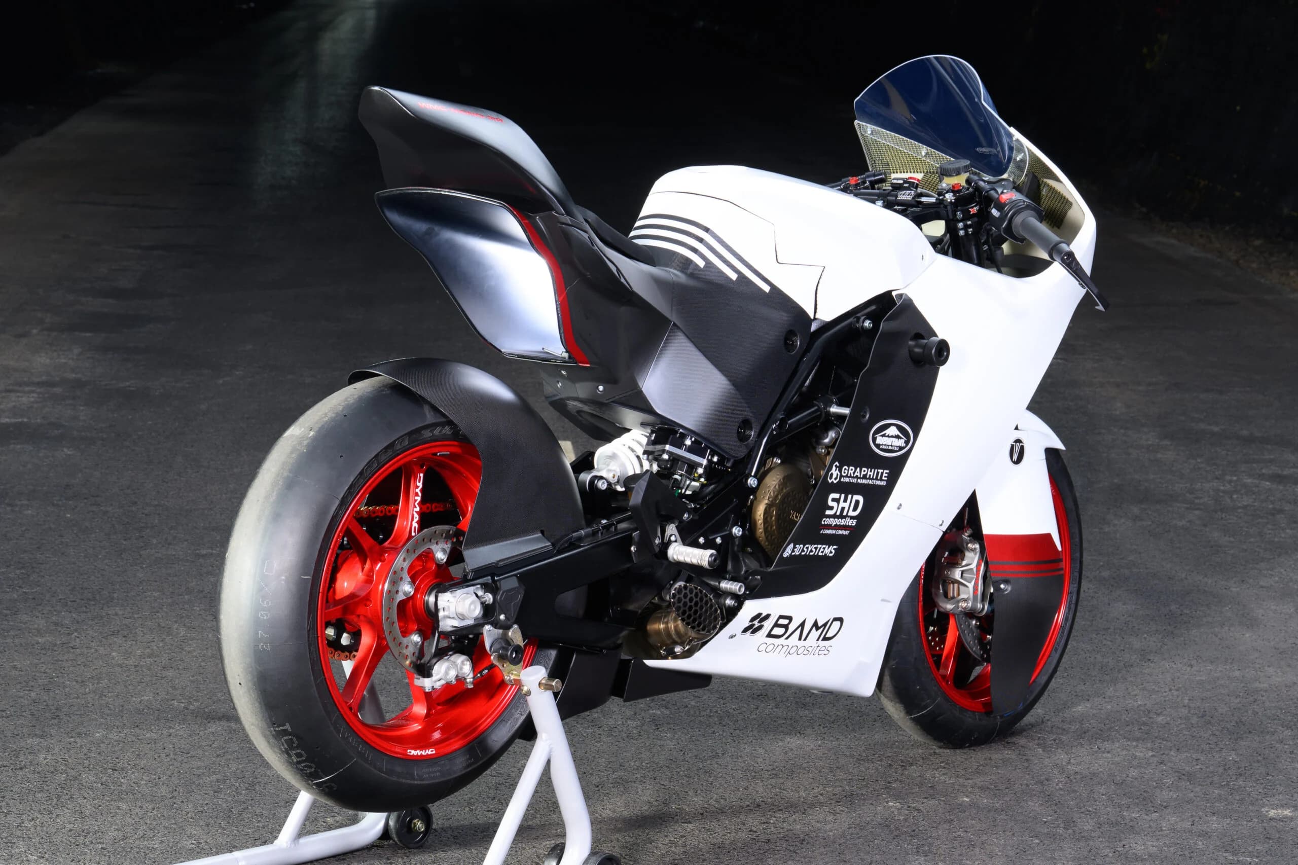 WMC Mono RR, demonstrator aerodinamic cu motor monocilindru supraalimentat, fotografiat fără carenajul lateral